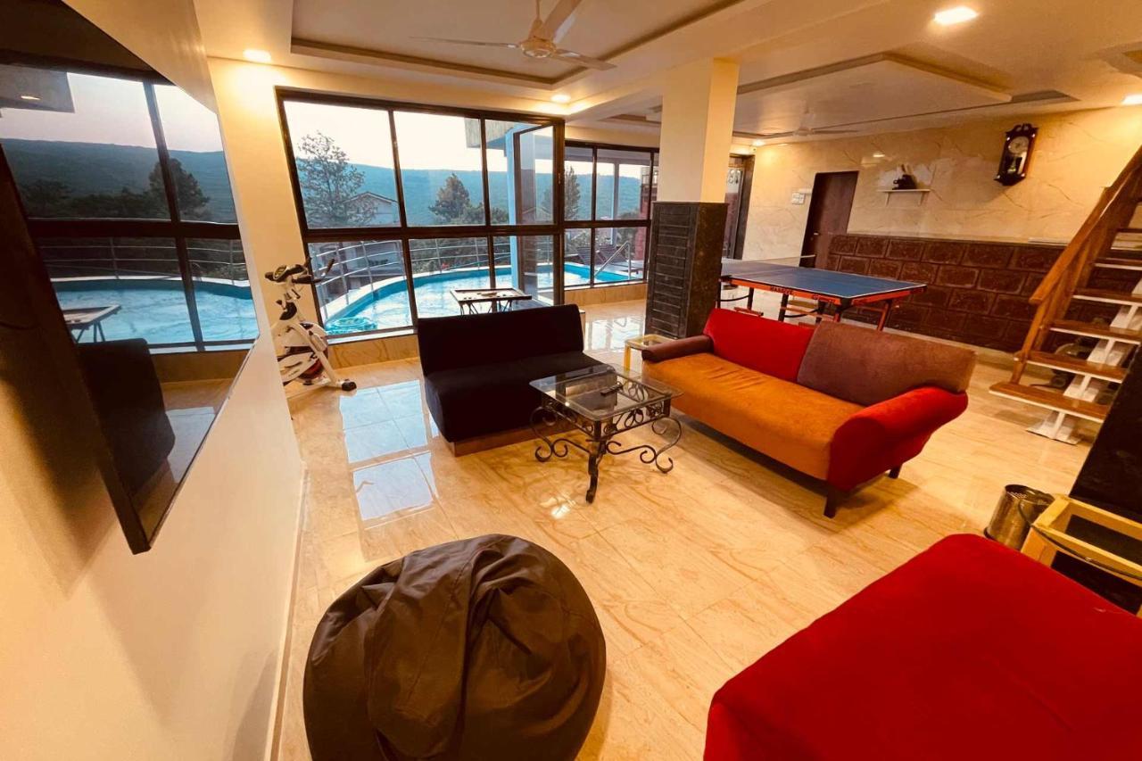 Serenity Hills By Veo - Part Of Stayvista มหาบาเลชวาร์ ภายนอก รูปภาพ