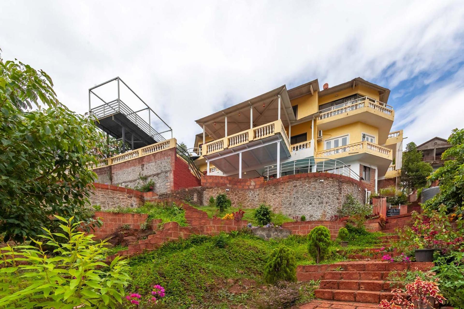 Serenity Hills By Veo - Part Of Stayvista มหาบาเลชวาร์ ภายนอก รูปภาพ